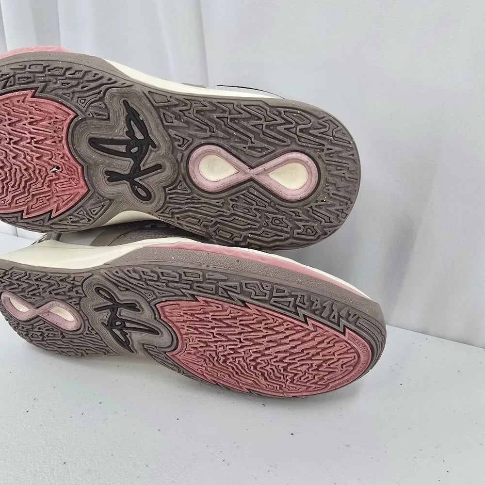 Nike Kyrie Infinity Leopard Camo Print Gray Sneaker Size 7Y/8.5W DD0334-006 EUC.